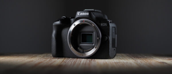 canon-eos-r50-media-8-600x257-1 Canon EOS R50 nổi trội với kích thước nhỏ gọn