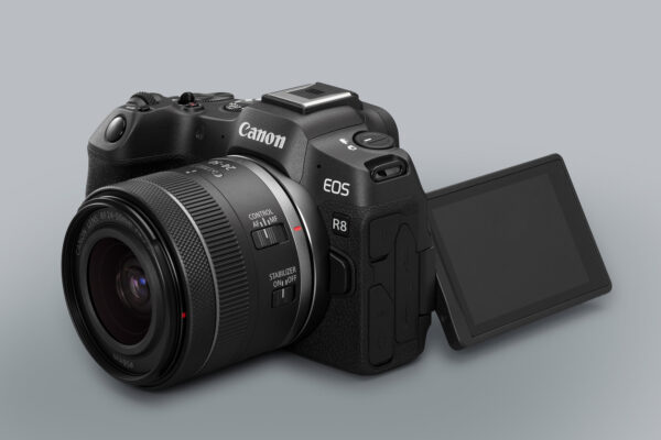canon-eos-r8-media-9-600x400-1 Màn Hình và Kính Ngắm: Rõ Ràng, Dễ Sử Dụng