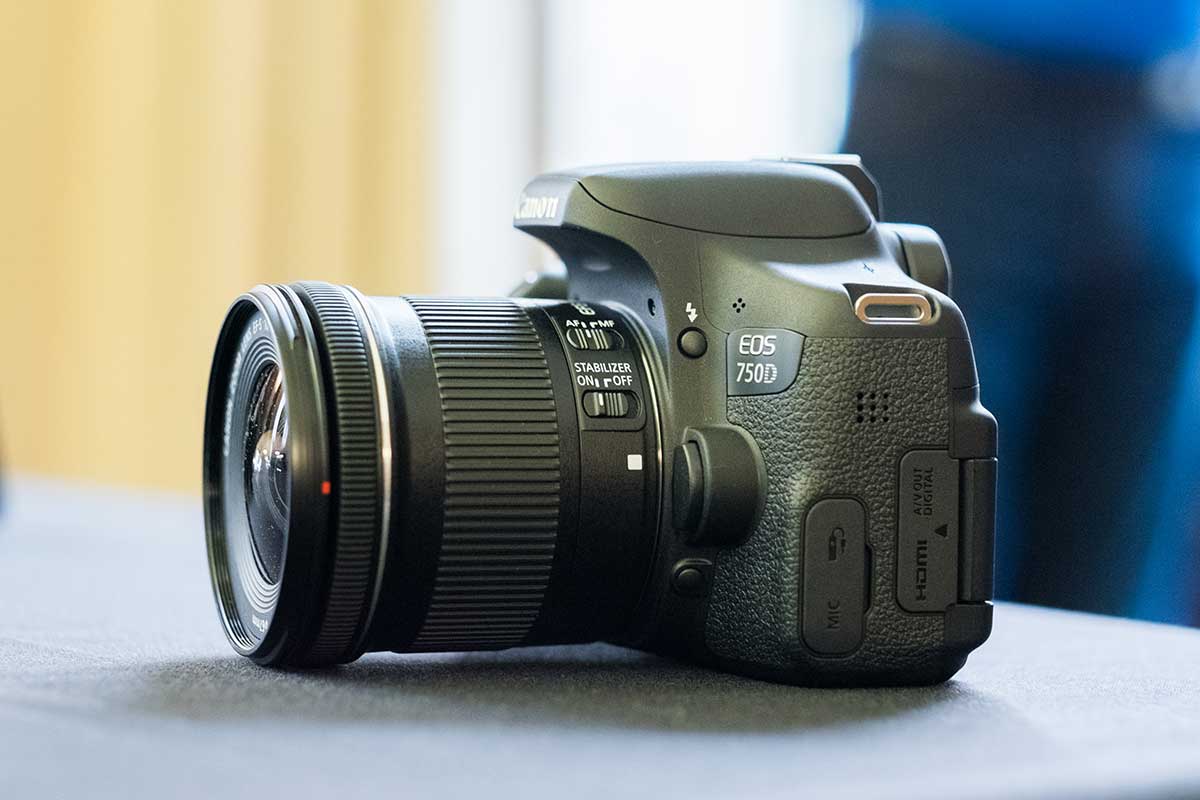 Chất lượng ảnh Canon 750D có thực sự tốt để bạn đầu tư không? 1 Đánh giá thiết kế và ngoại hình của Canon 750D