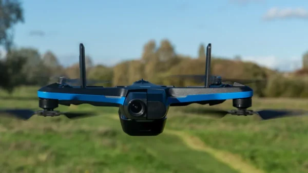 my-ban-lenh-cam-nhap-khau-va-ban-drone-moi-tu-dji-cung-cac-hang-nuoc-ngoai-4-600x338-1 Mỹ Ban Lệnh Cấm Nhập Khẩu và Bán Drone Mới Từ DJI Cùng Các Hãng Nước Ngoài