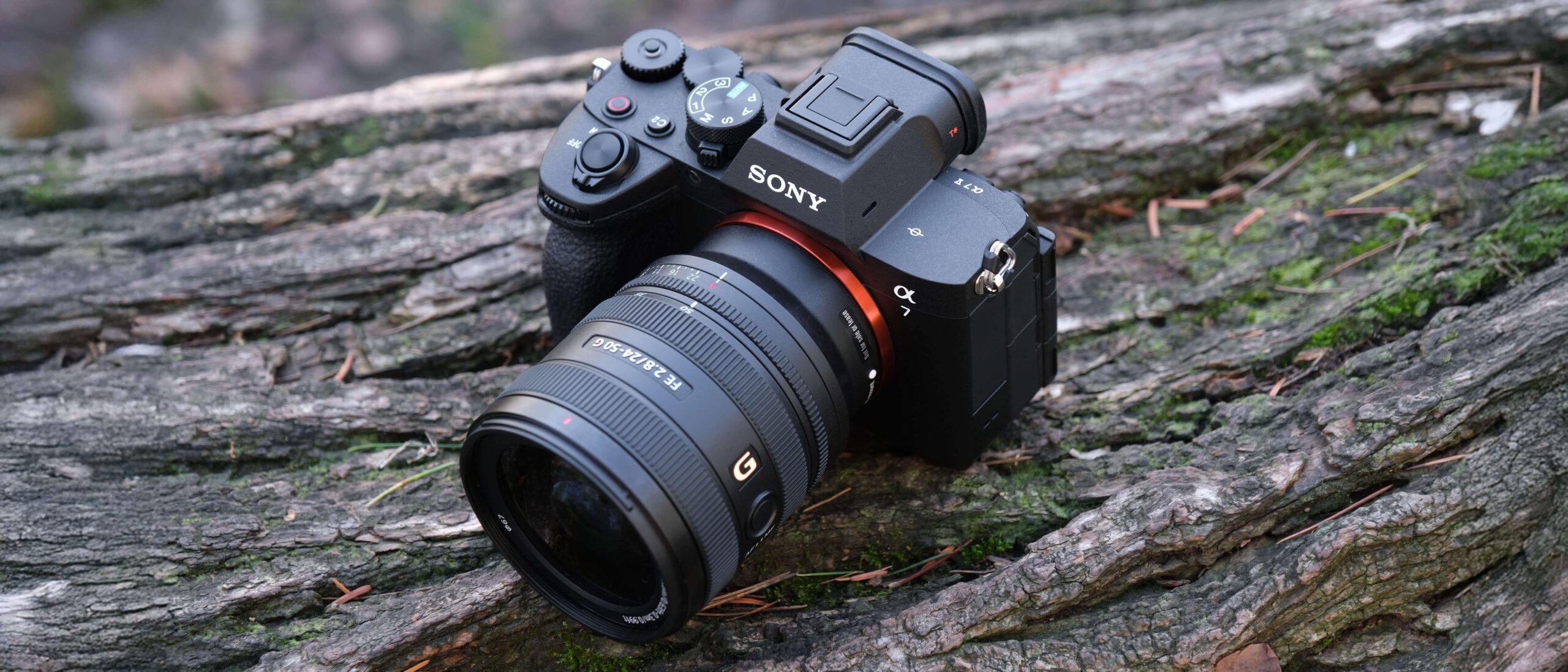Thiết kế và trải nghiệm vận hành của Sony A7V