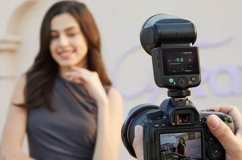 Đèn flash máy ảnh siêu tốt hiện nay được nhiếp ảnh gia tin dùng 8 Cách chọn đèn flash cho máy ảnh phù hợp với nhu cầu