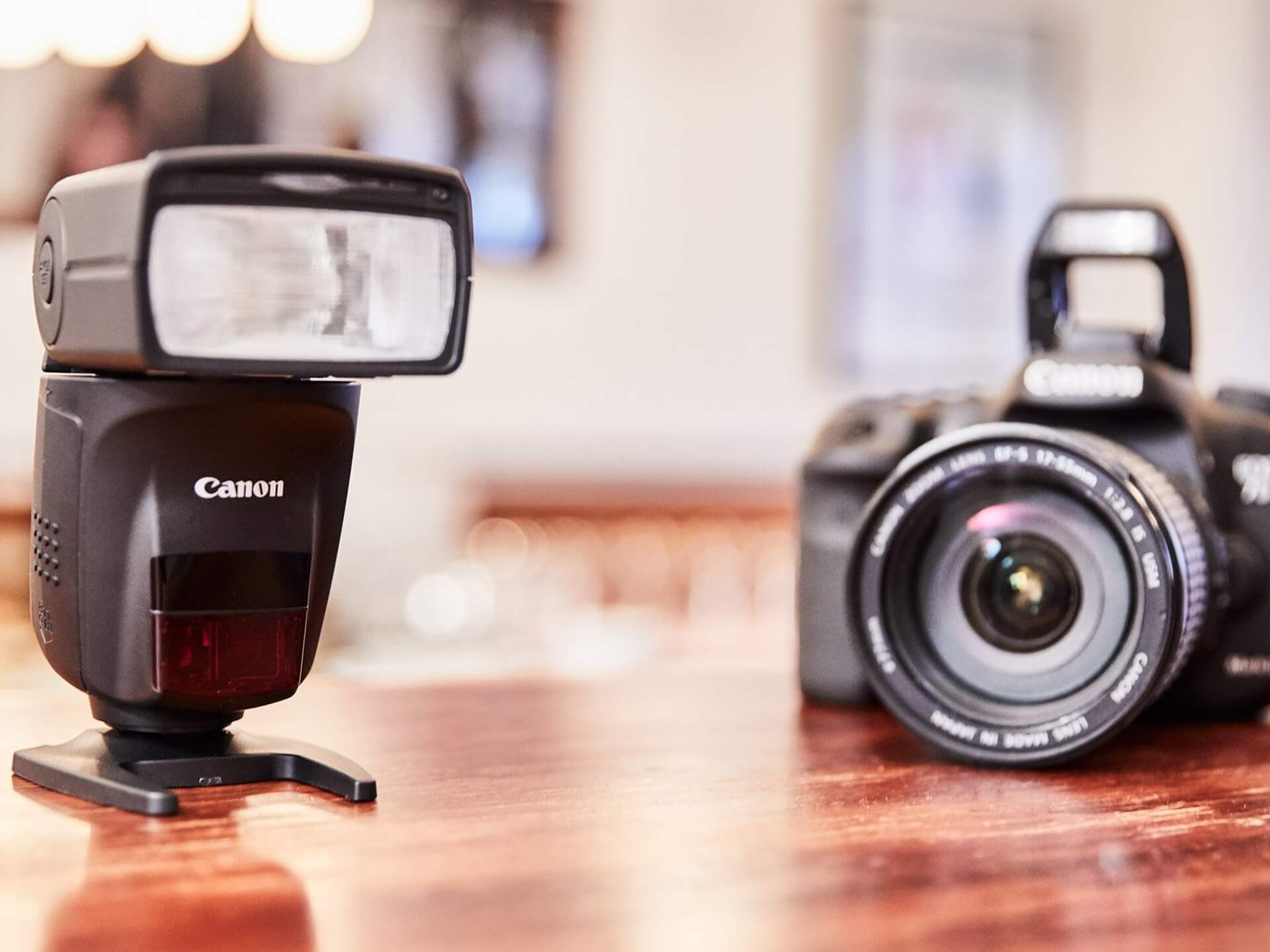 Đèn flash máy ảnh siêu tốt hiện nay được nhiếp ảnh gia tin dùng 5 Canon Speedlite 470EX-AI