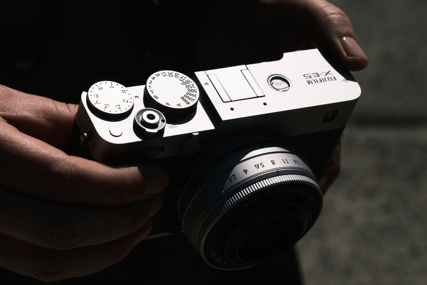 Đánh giá máy ảnh Fujifilm X-E5 có đáng sở hữu hơn X100VI và X-T50 7 Đánh giá Fujifilm X-E5: Khả năng quay video