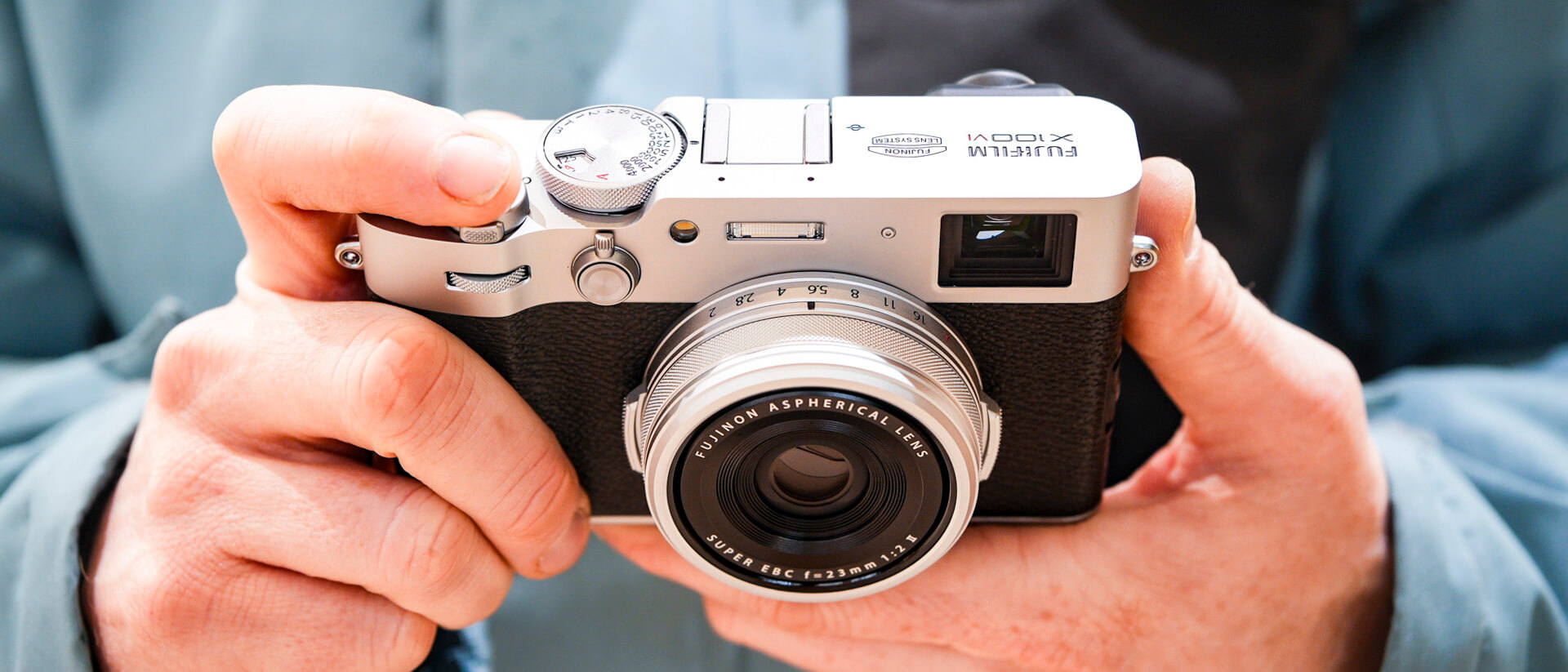 Đánh giá máy ảnh Fujifilm X100VI xứng danh siêu phẩm được săn đón hiện nay 2 Đánh giá máy ảnh Fujifilm X100VI: Ưu và nhược điểm