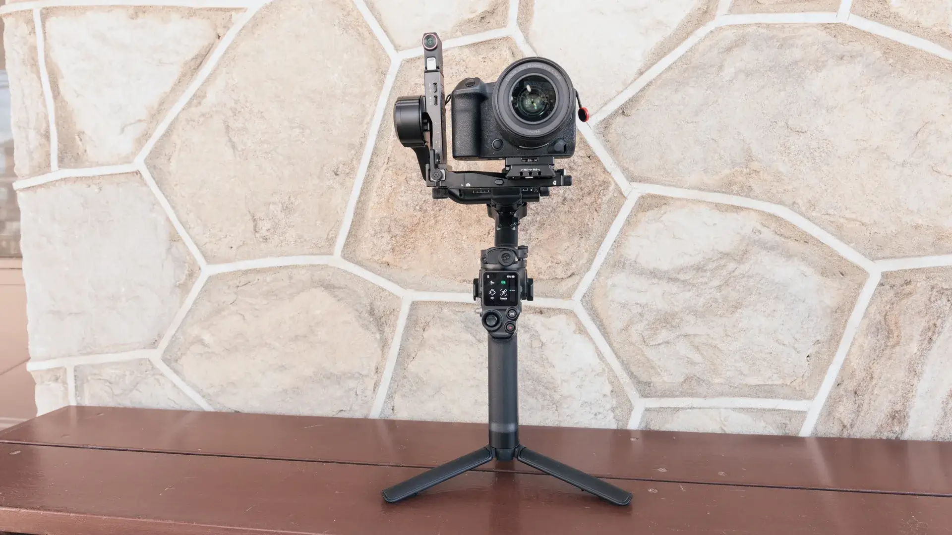 Đánh giá ngôn ngữ thiết kế DJI RS 5