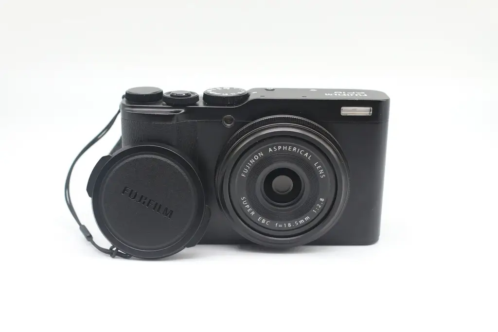 8 Máy ảnh Fujifilm giá rẻ đáng sở hữu ngay hiện nay 7 Dòng máy ảnh compact Fujifilm bỏ túi