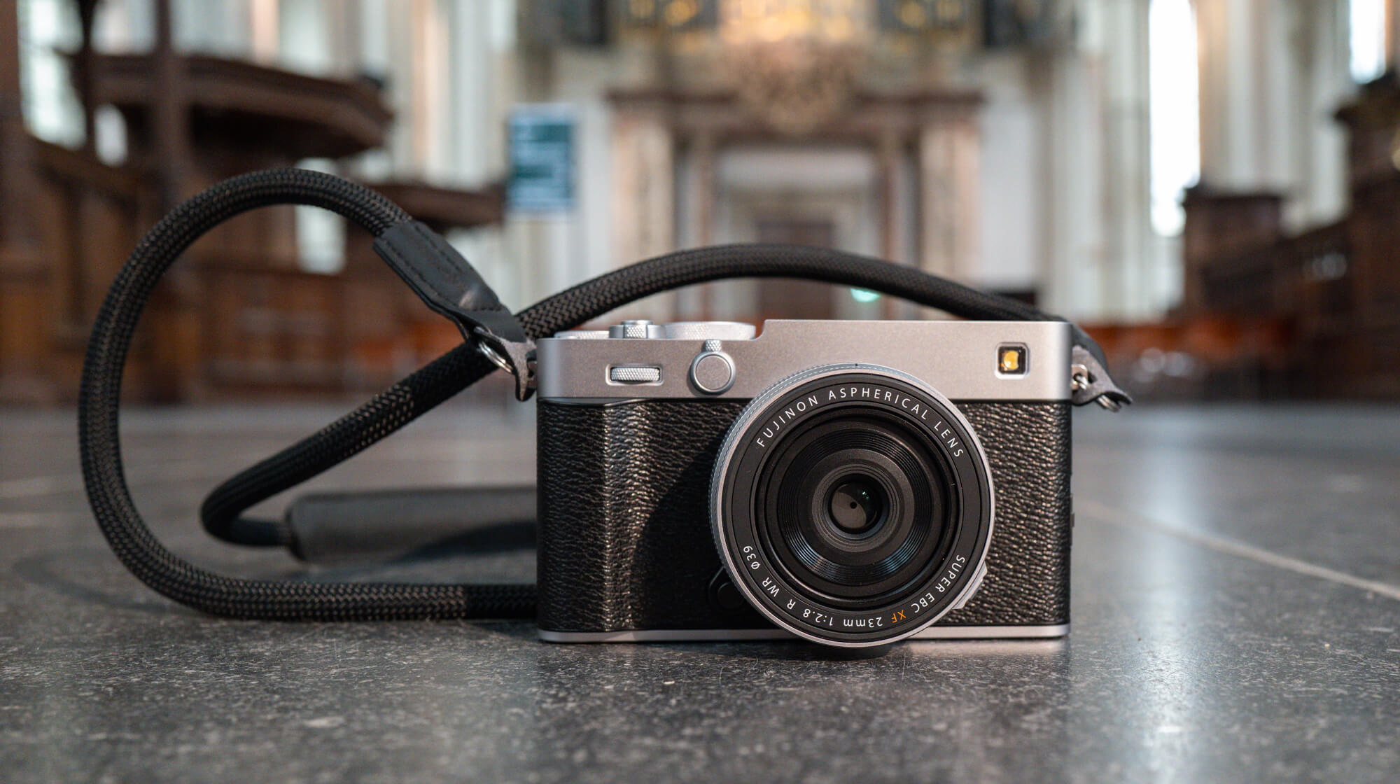 Khả năng quay phim linh hoạt trên Fujifilm X-E5