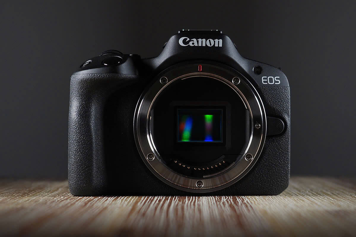 Đánh giá máy ảnh Canon R50 chi tiết về tính năng và hiệu năng 4 Khả năng quay video 4K và các tùy chọn kết nối hiện đại