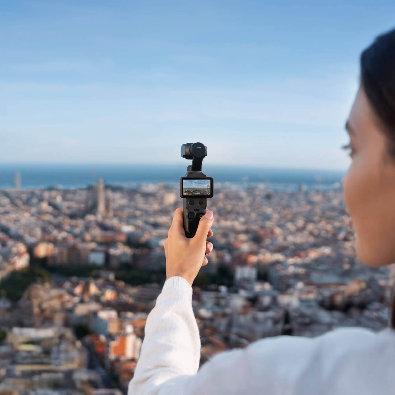 Đánh giá DJI Osmo Pocket 4 chi tiết với những nâng cấp đầy ấn tượng 3 Khám phá ngôn ngữ thiết kế trên DJI Osmo Pocket 4