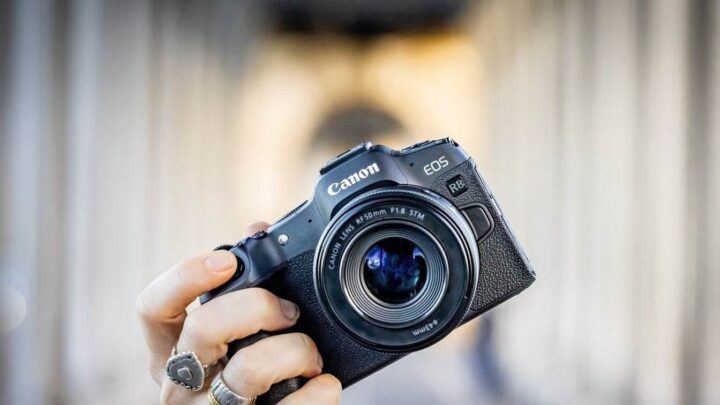 Review Canon R8 – Phân tích ưu nhược điểm