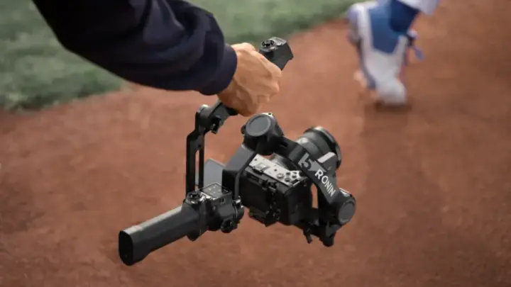 Review thời lượng pin DJI RS 5