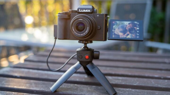 Sử dụng máy ảnh Panasonic làm webcam với Lumix Tether