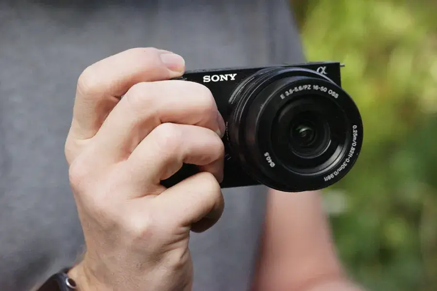 Đánh giá máy ảnh Sony A7C II chi tiết cho người yêu nhiếp ảnh chuyên nghiệp 2 Sức mạnh cảm biến 33MP và chất lượng hình ảnh vượt trội