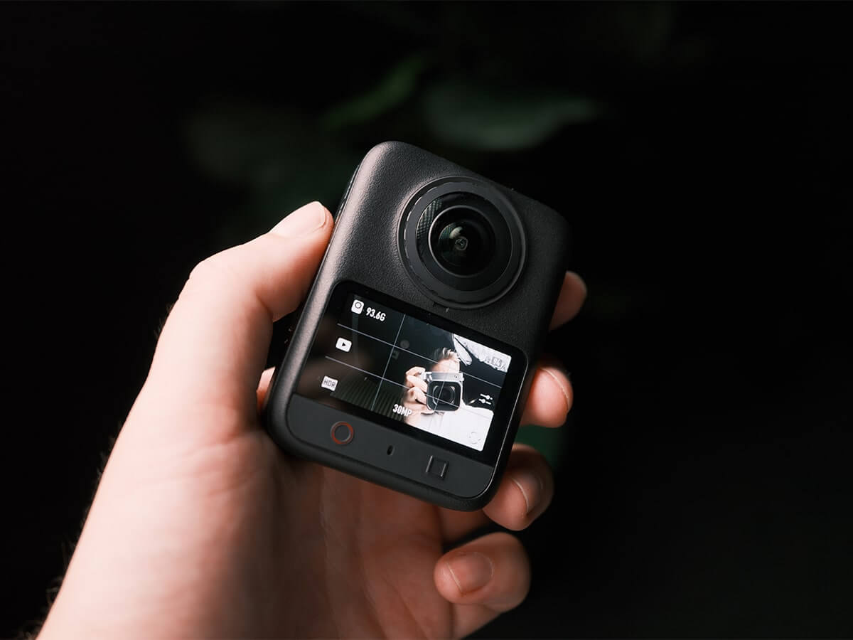 DJI Osmo 360 II 41 Đối chiếu thông số giữa DJI Osmo 360 II và thế hệ tiền nhiệm