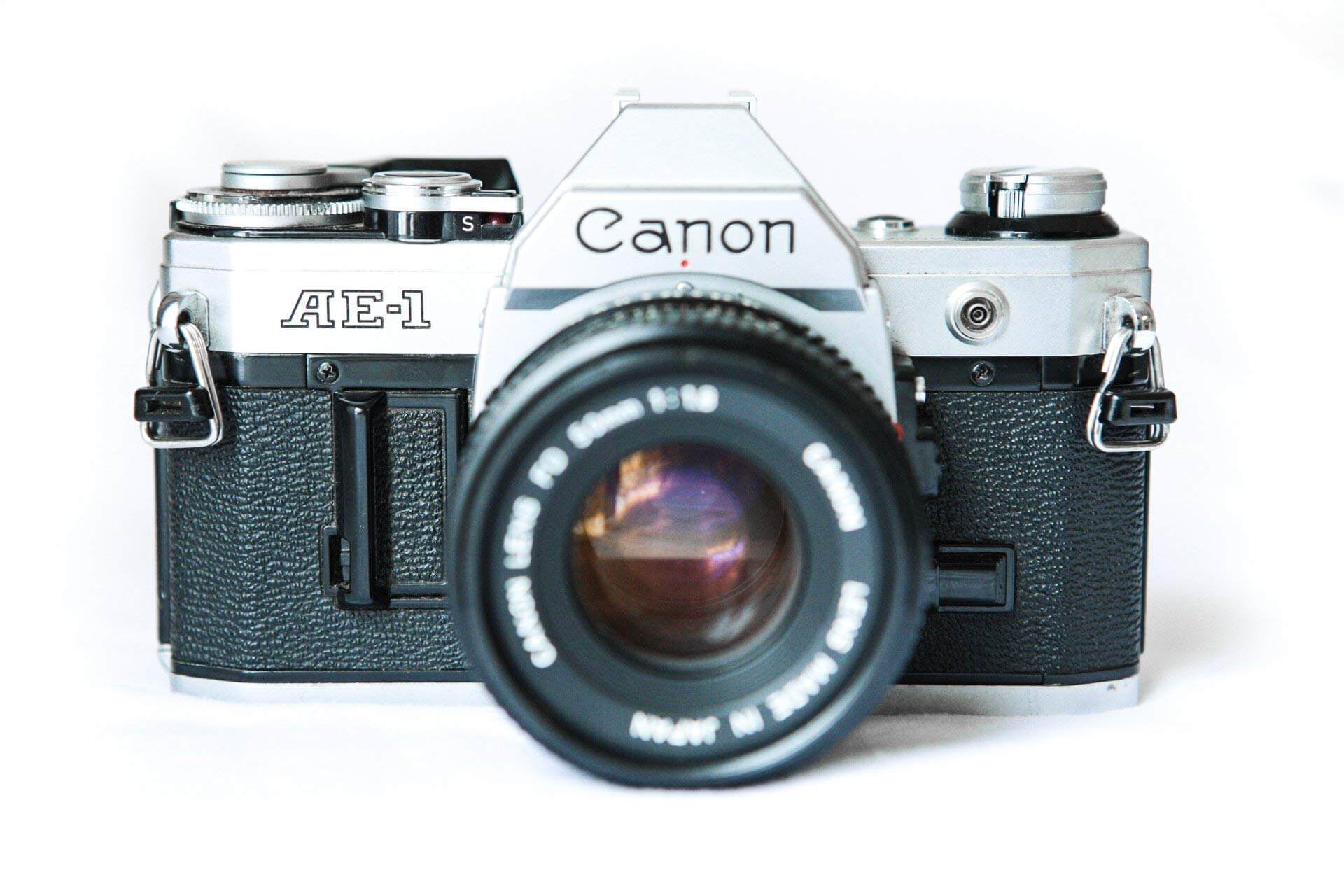 Khám phá hiệu năng máy film Canon AE-1