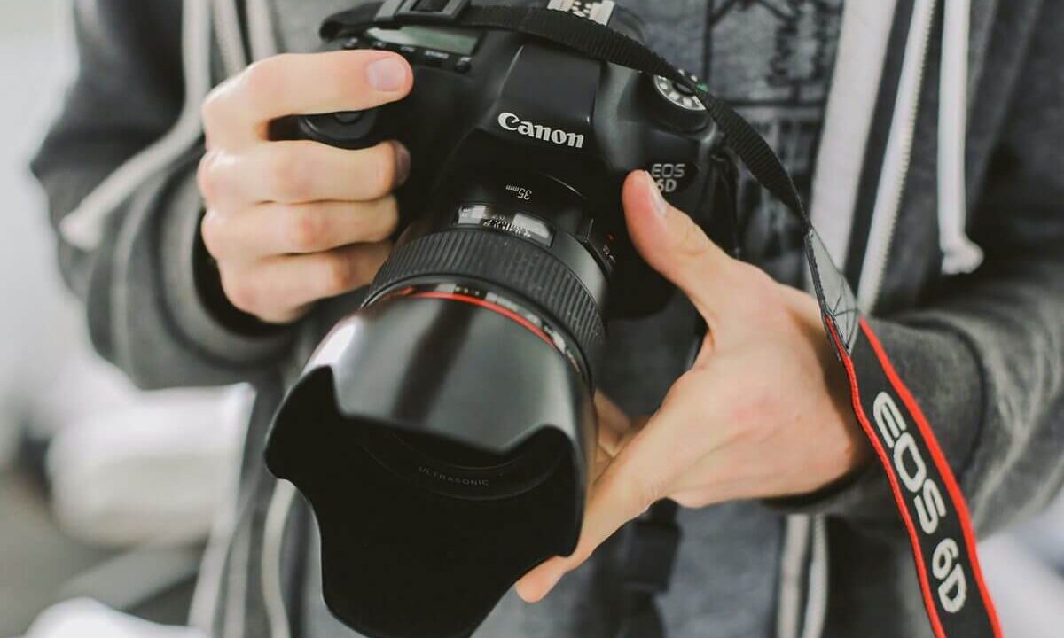 Những mặt hạn chế của lens hood