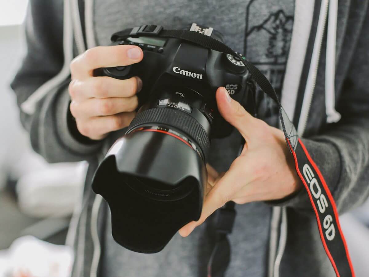 Những mặt hạn chế của lens hood