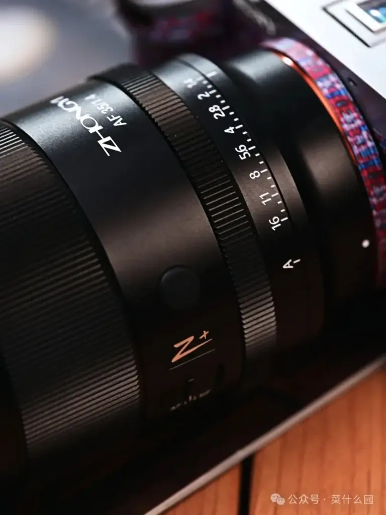 buoc ngoat autofocus dau tien cua zhongyi optics