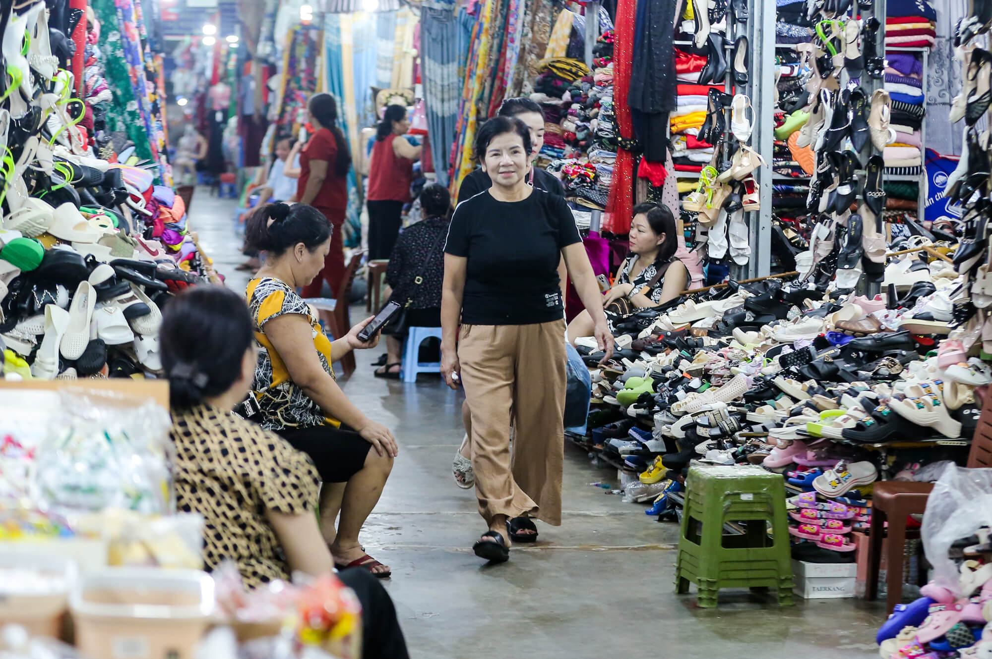 Không gian sinh hoạt tại các khu chợ