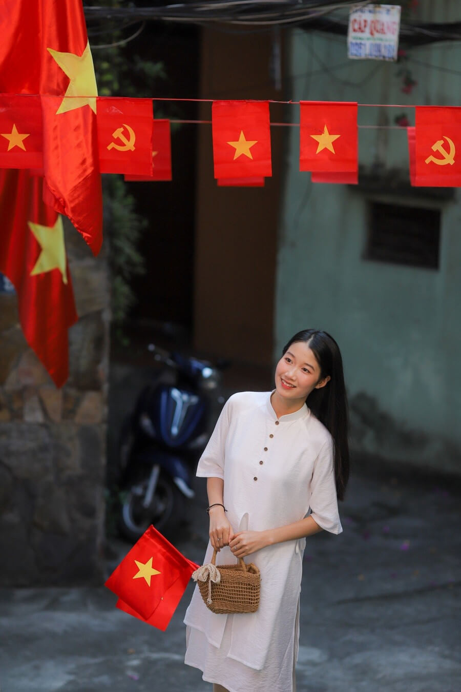 Ngõ cờ hoa Yên Phụ