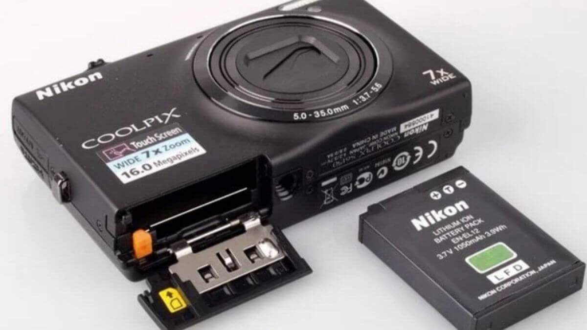 Máy ảnh lỗi và cách khắc phục sự cố thường gặp tại nhà hiệu quả 2 Quy trình xử lý lỗi máy ảnh báo lỗi pin