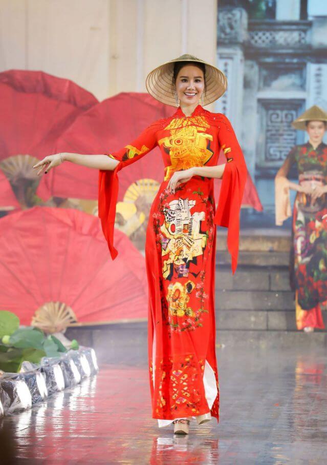 Tạo nét duyên cùng nón lá