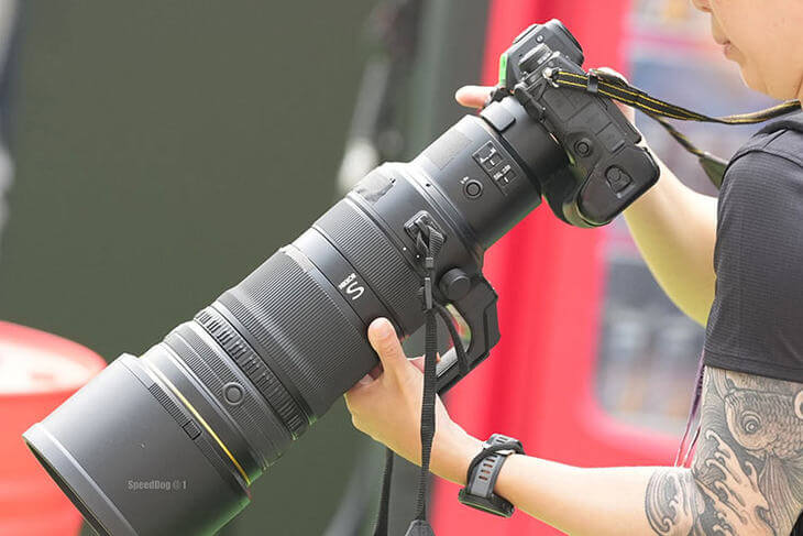 Tích hợp sẵn ngàm nhân tiêu cự 1.4x bên trong thân lens